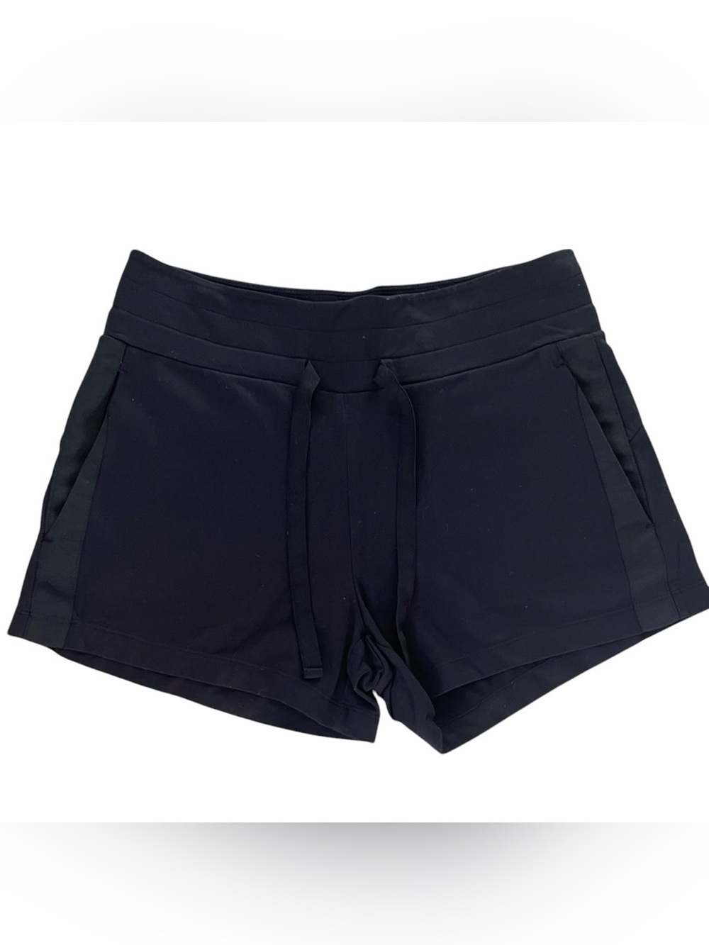 Athleta Metro Downtown Women's Black Athletic Shorts | 4”